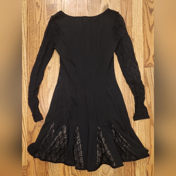 Catherine Malandrino for Design Nation Size: 2 Dress, Lace Sleeves. Unique - Picture 2 of 7